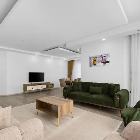 River Park Lara 4*