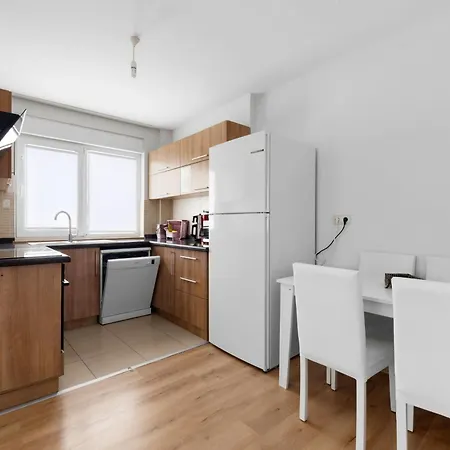 River Park Lara Apartmanhotel