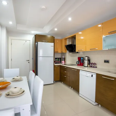 River Park Lara 4*