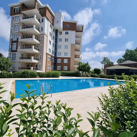 River Park Lara Apartmanhotel