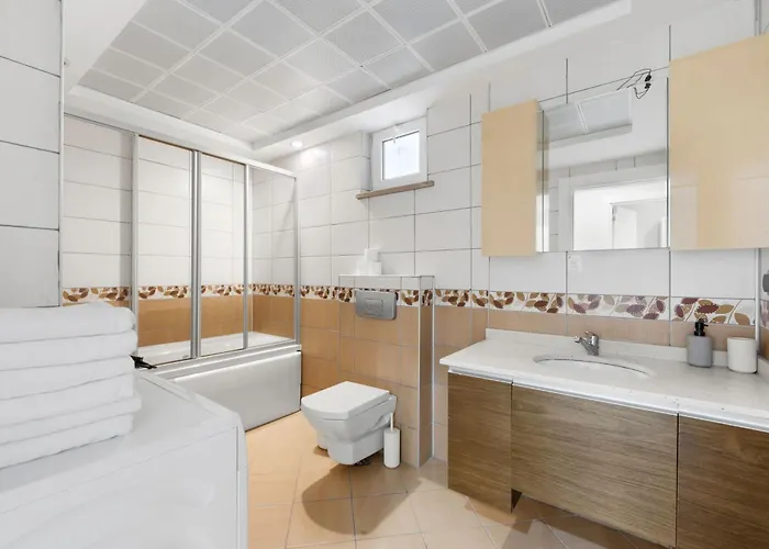 River Park Lara Apart Otel