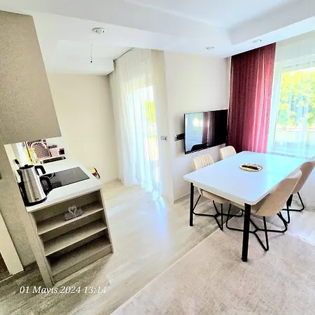 Hotel de apartamente River Park Lara *