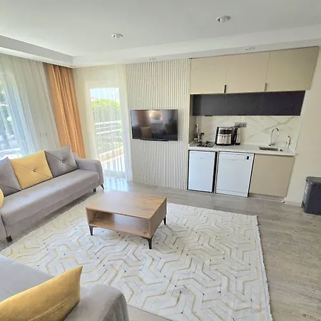 River Park Lara 4*