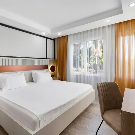 River Park Lara Apartmanhotel
